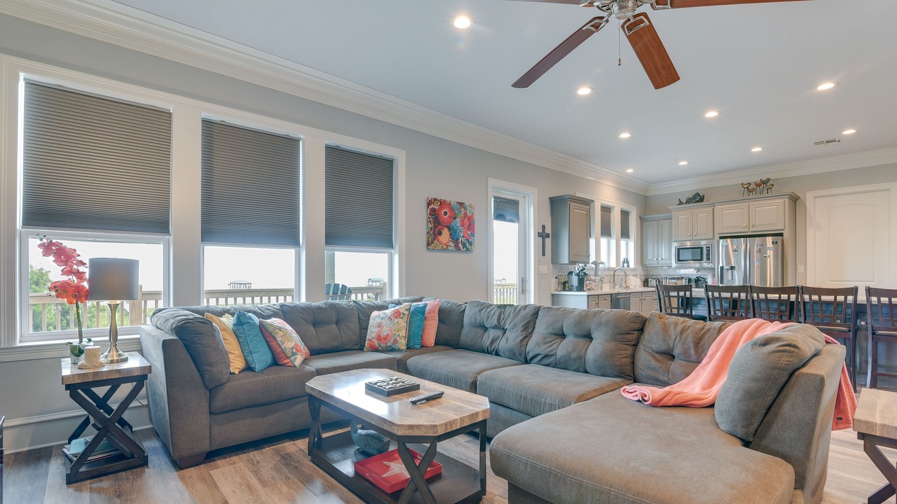Photo of Livingroom in Lakeview  Jefferson County