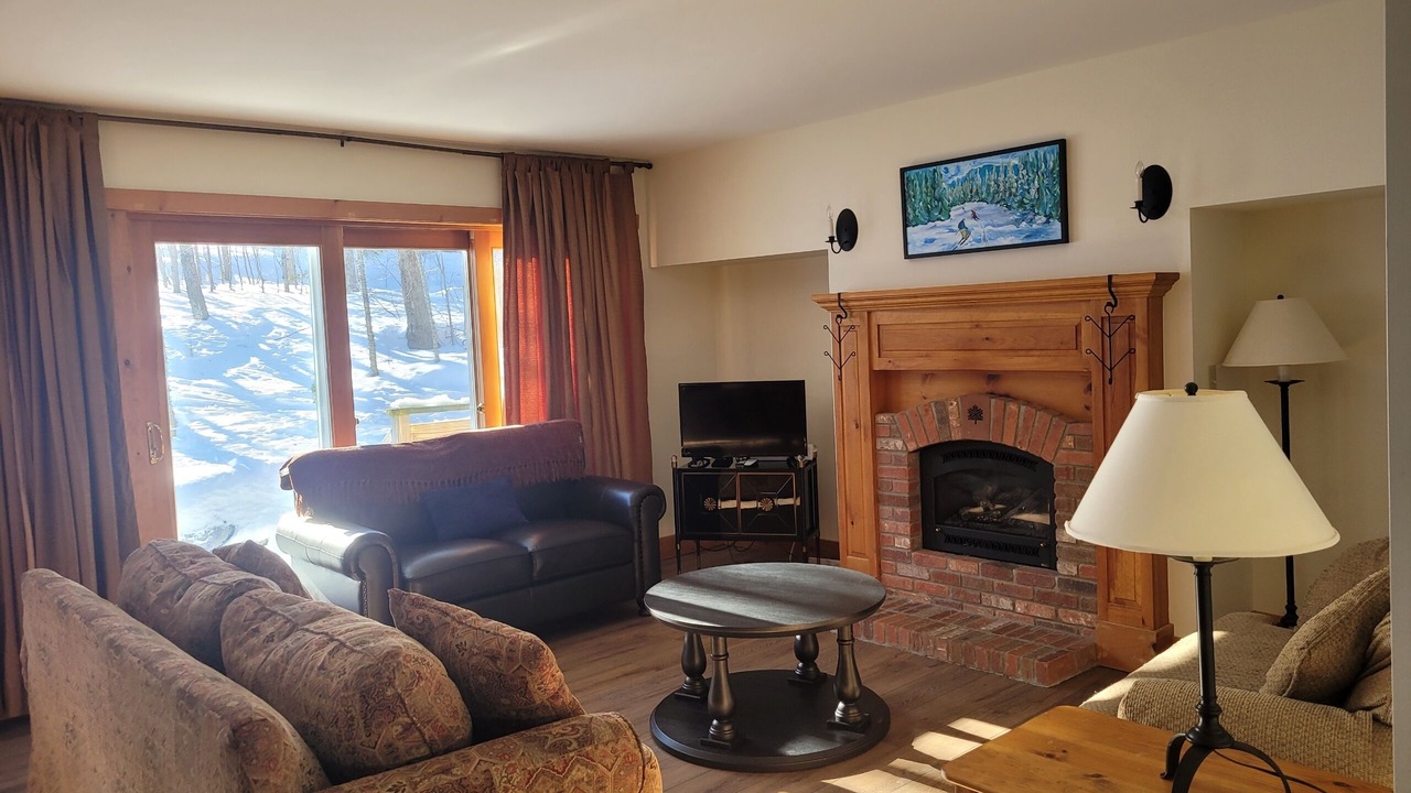 Photo of Livingroom in North Troy