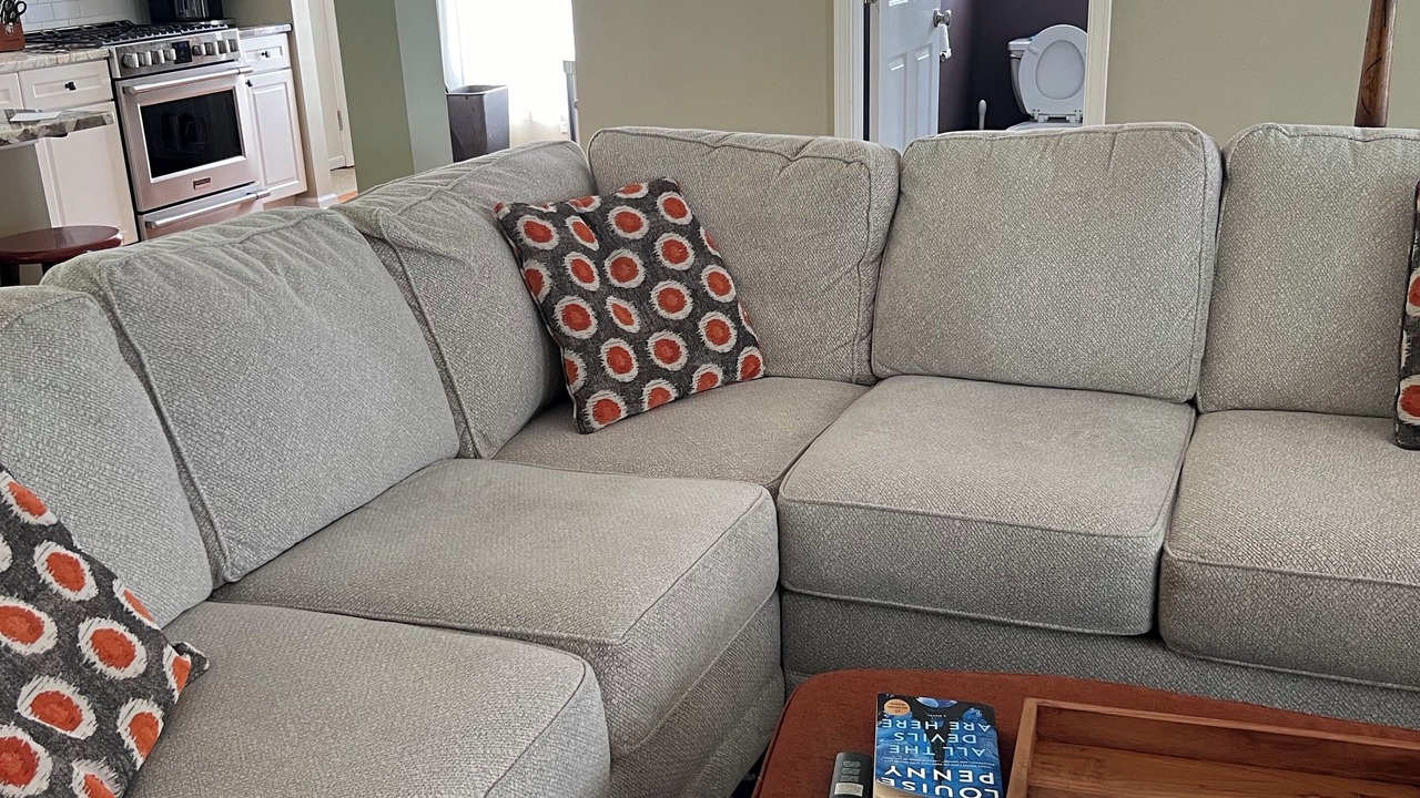Photo of Livingroom in Saratoga Springs
