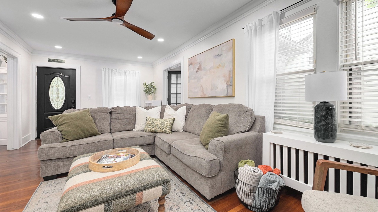 Photo of Livingroom in Fairview Park