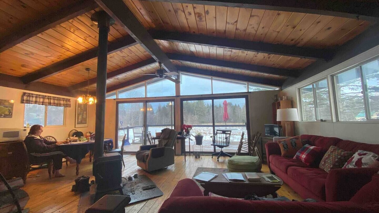 Photo of Livingroom in East Burke