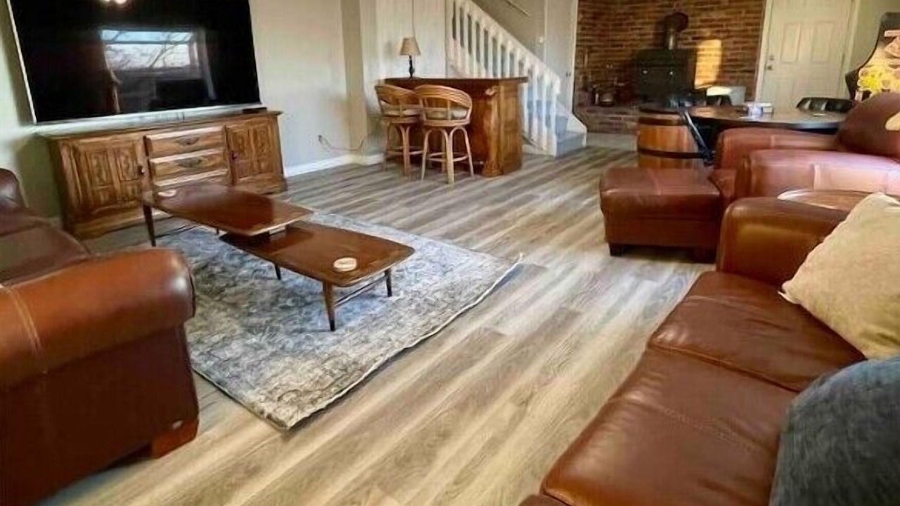 Photo of Livingroom in Wheeling