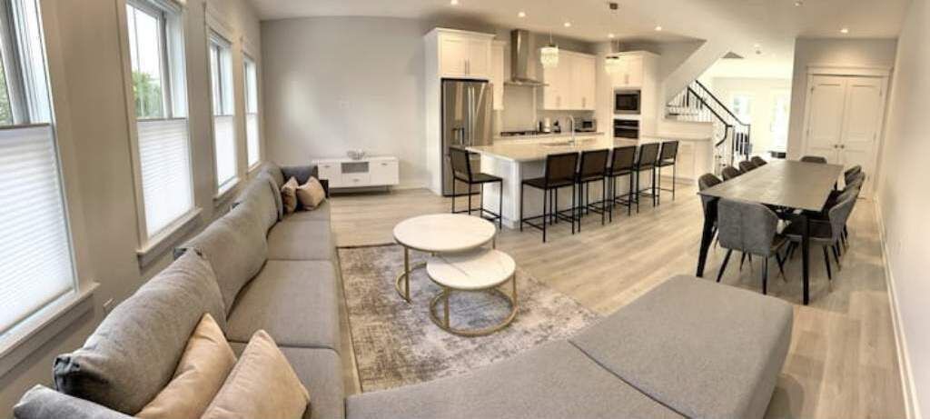 Photo of Livingroom in Sunset Island