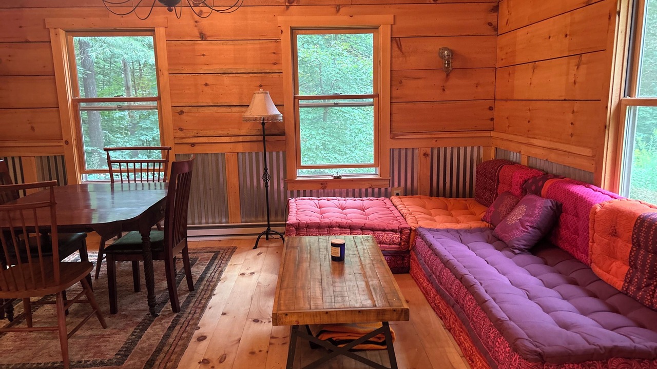 Photo of Livingroom in Middletown Springs