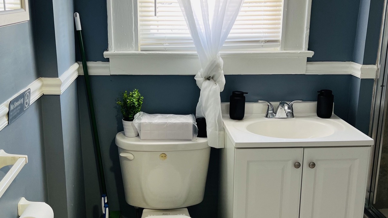 Photo of Bathroom in Irvington