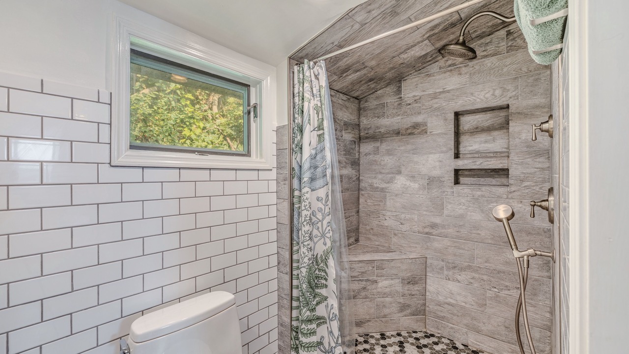 Photo of Bathroom in Ticonderoga