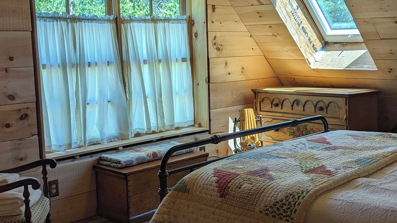 Photo of Bedroom in East Wakefield