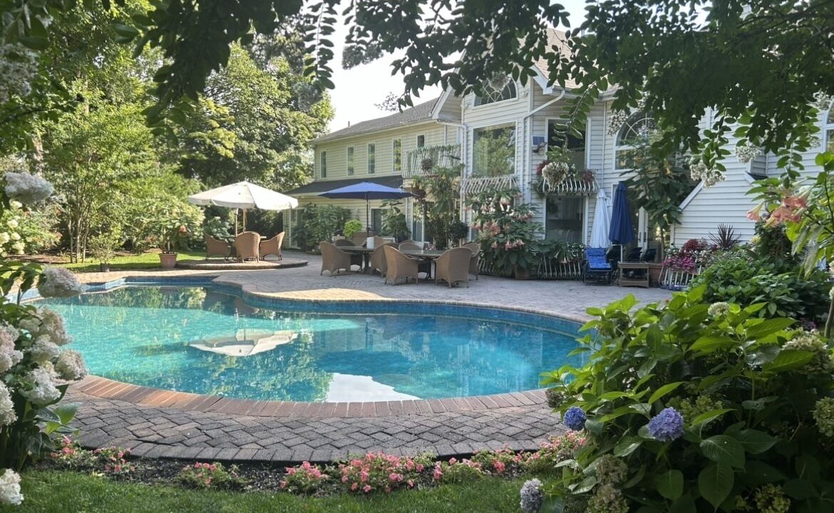 Photo of Outdoor in Franklin Square