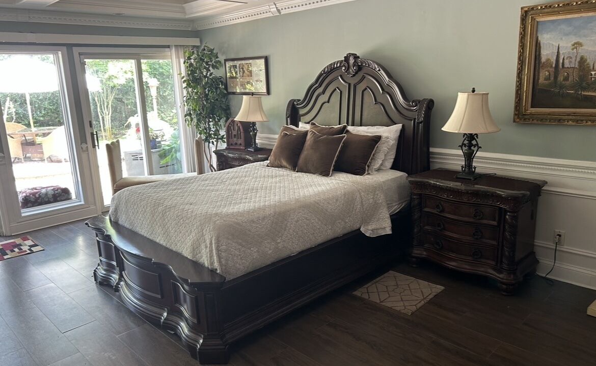 Photo of Bedroom in Franklin Square