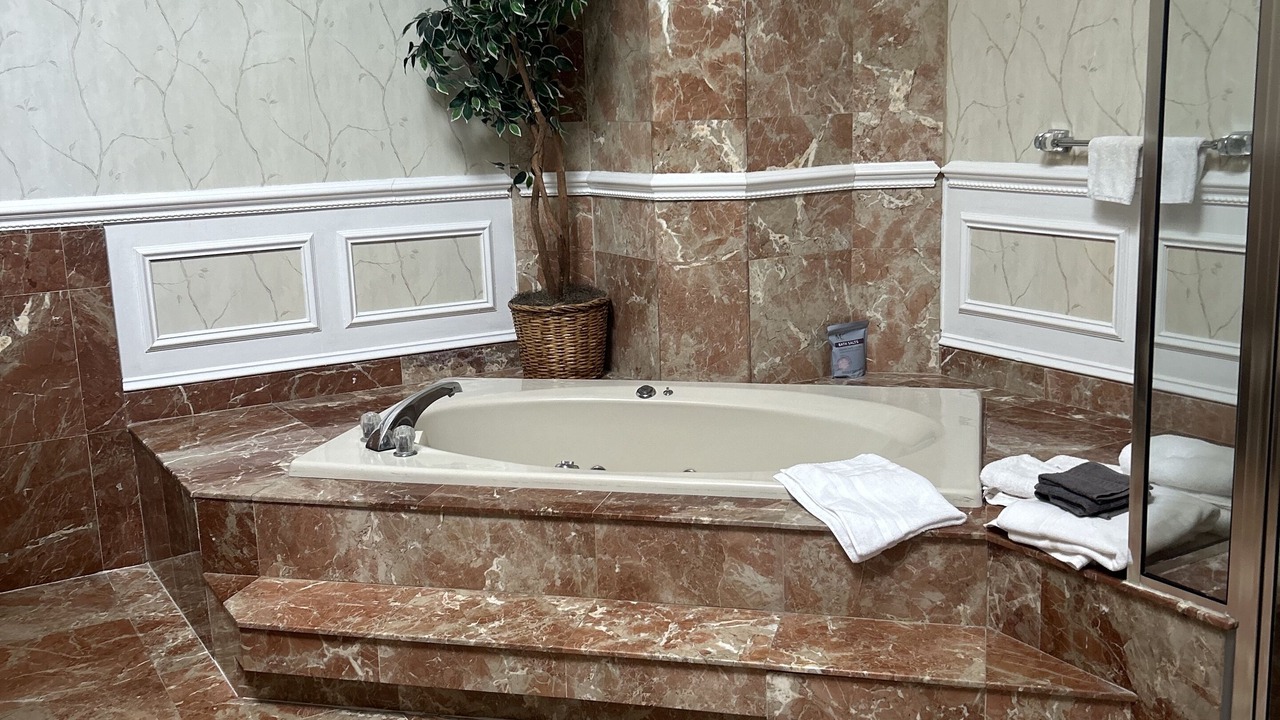 Photo of Bathroom in Franklin Square