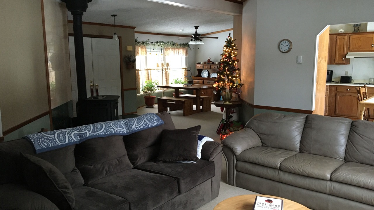 Photo of Livingroom in Thompson
