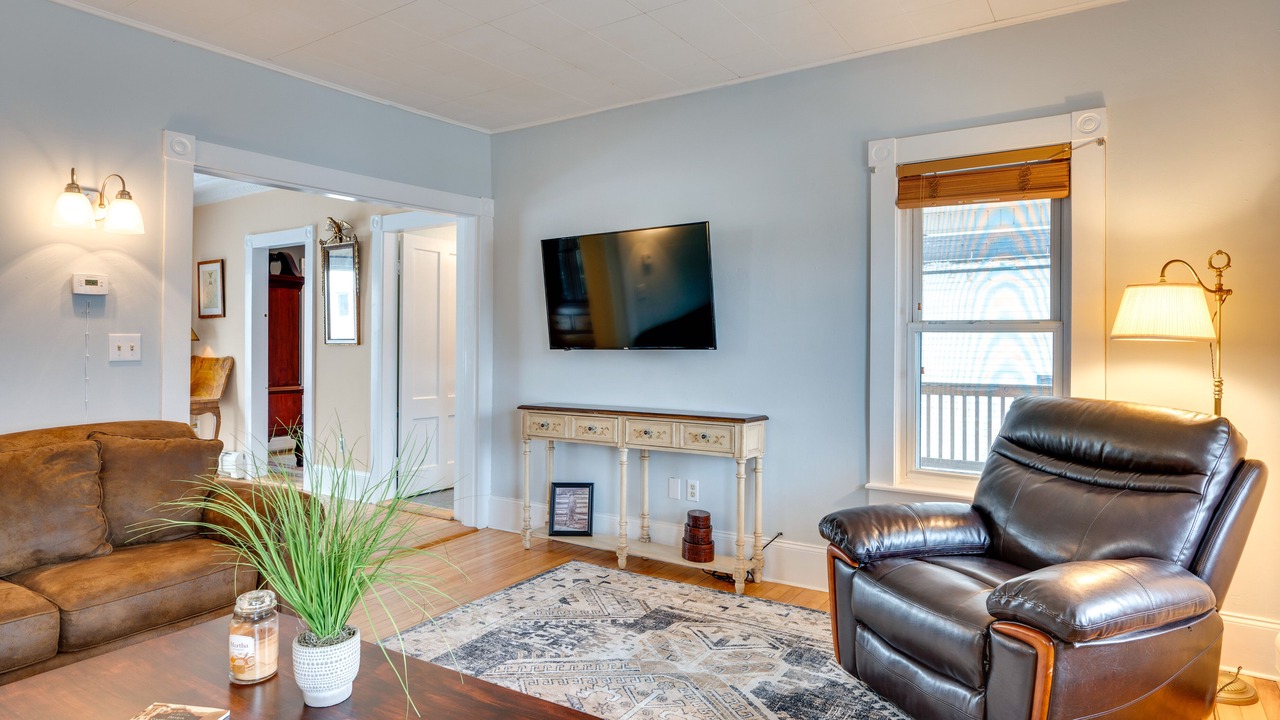 Photo of Livingroom in Colebrook