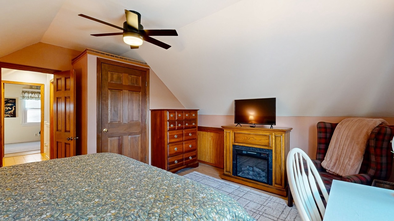 Photo of Bedroom in Gilmanton