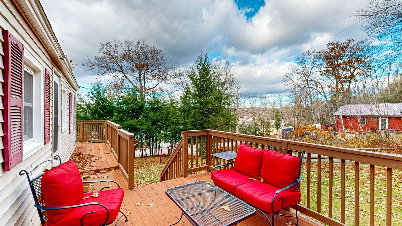 Photo of Patio Balcony in Gilmanton