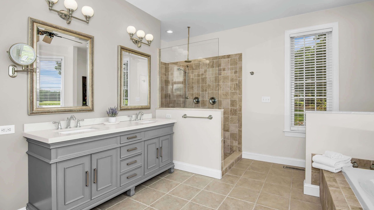 Photo of Bathroom in Royal Oak