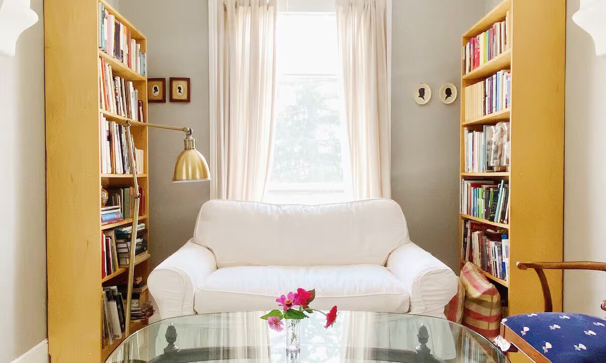 Photo of Livingroom in Kingston