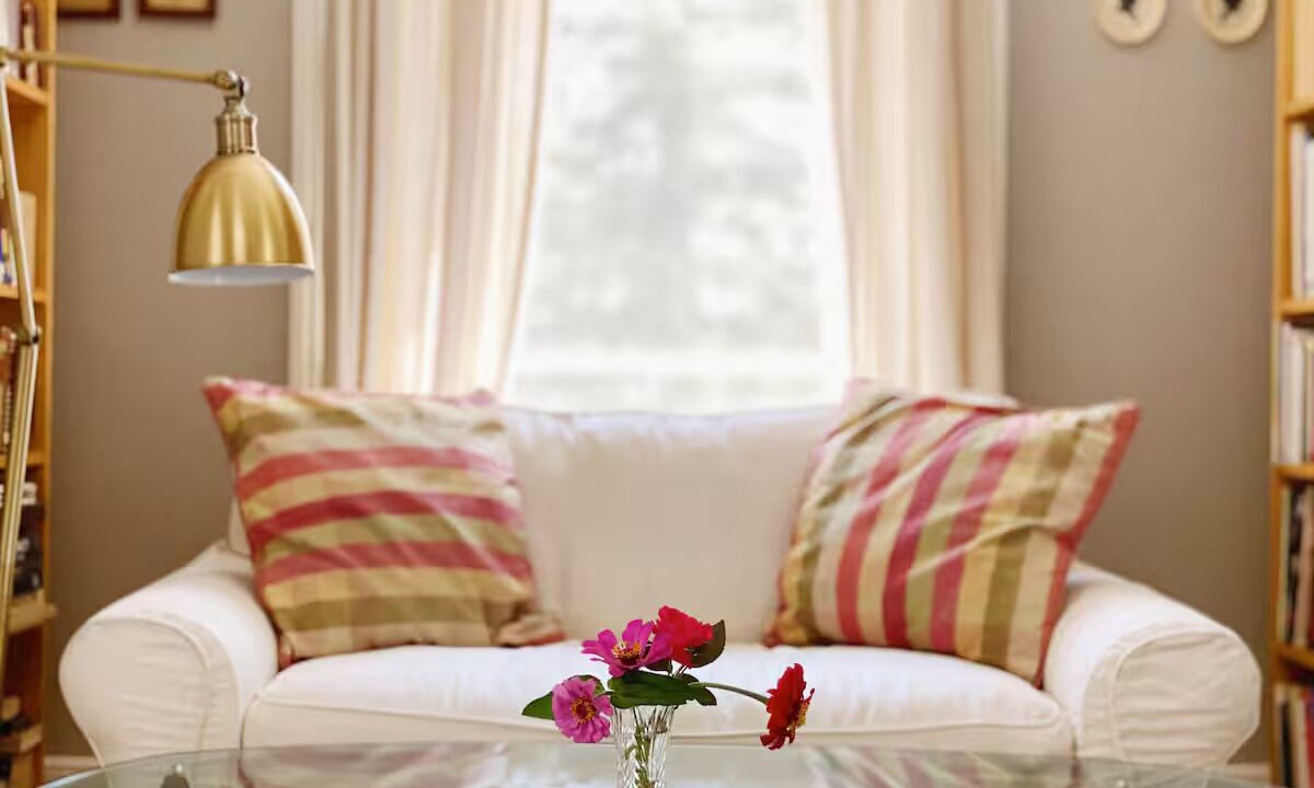 Photo of Livingroom in Kingston