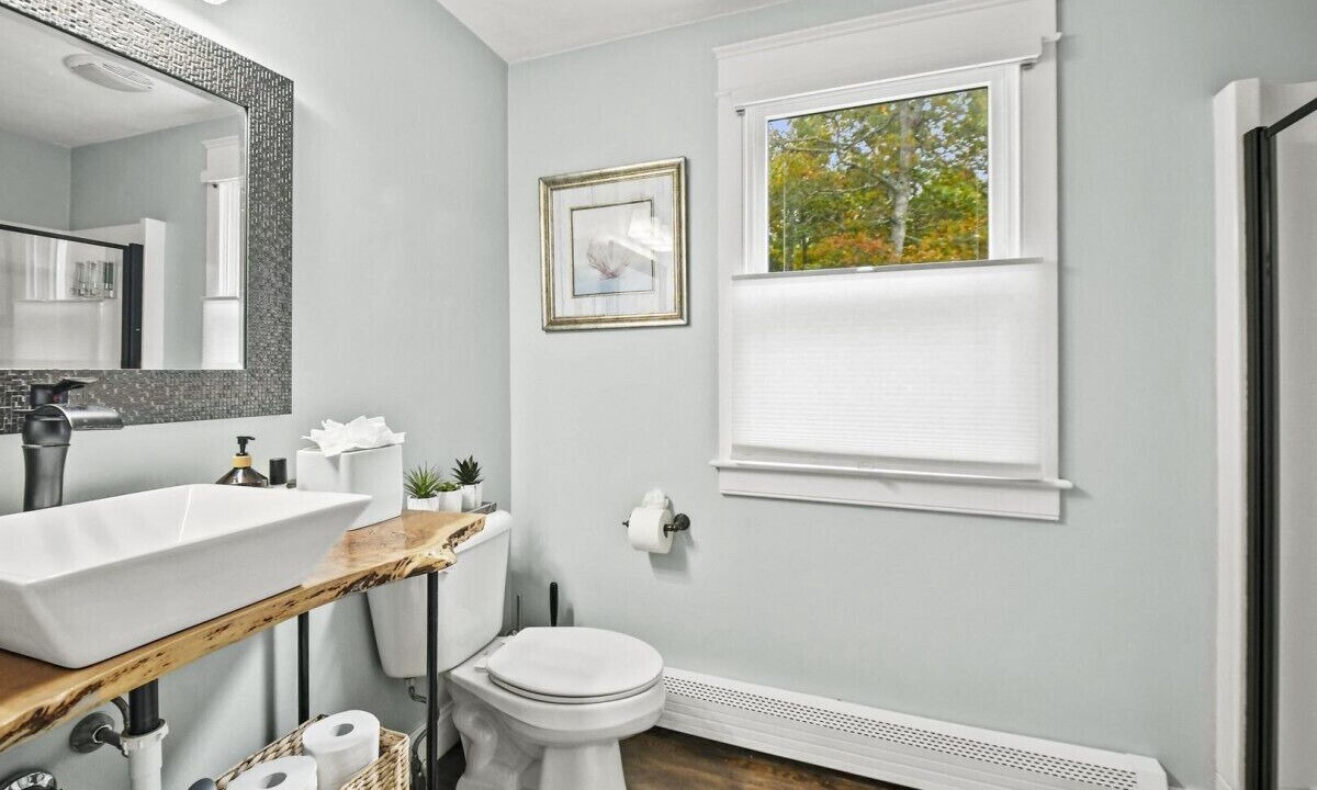 Photo of Bathroom in Waquoit Village