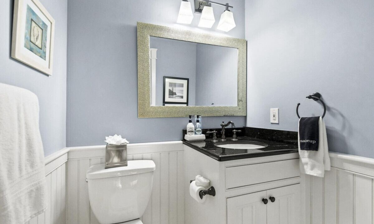 Photo of Bathroom in Waquoit Village
