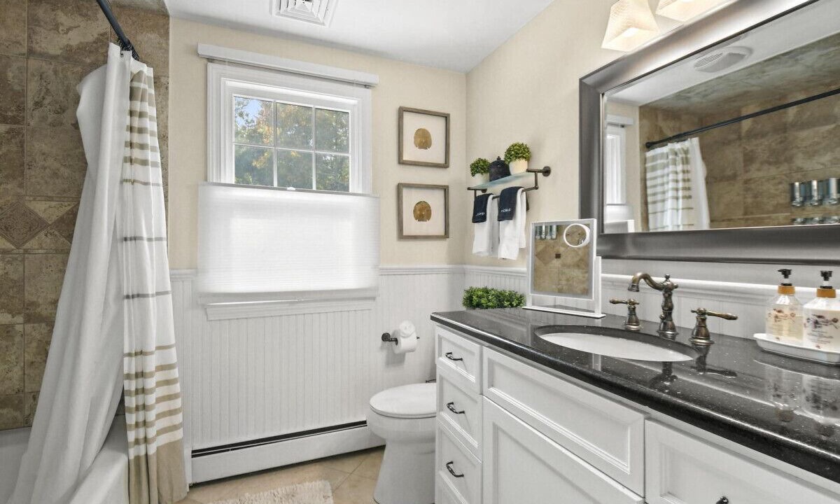 Photo of Bathroom in Waquoit Village