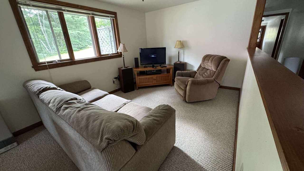 Photo of Livingroom in Brownfield