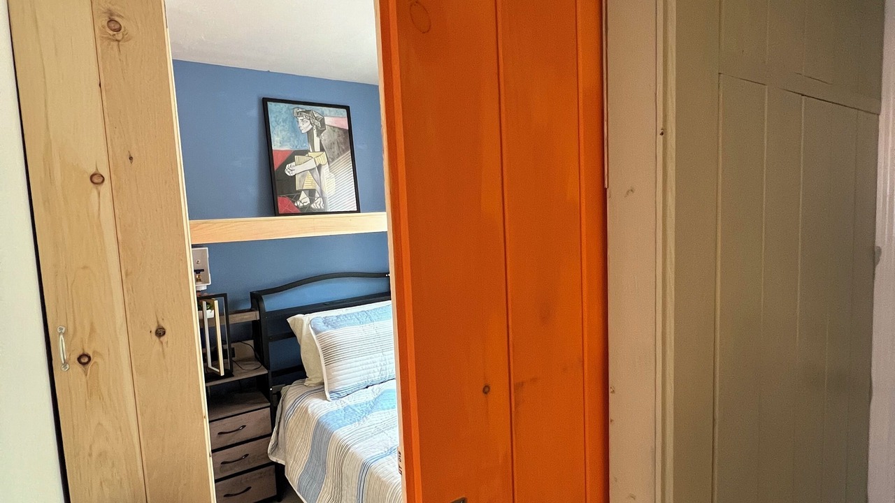 Photo of Bedroom in Stockade Historic District