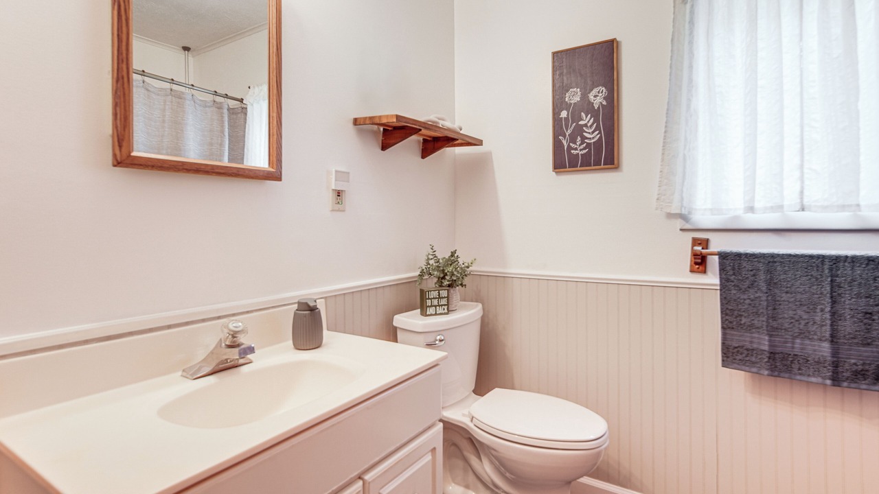 Photo of Bathroom in Jamestown West