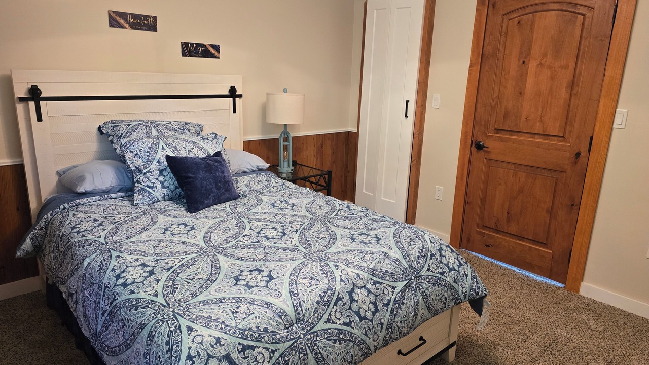 Photo of Bedroom in Canaan