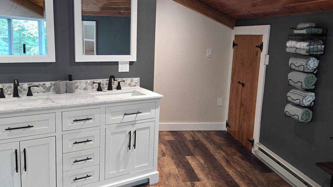 Photo of Bathroom in Canaan