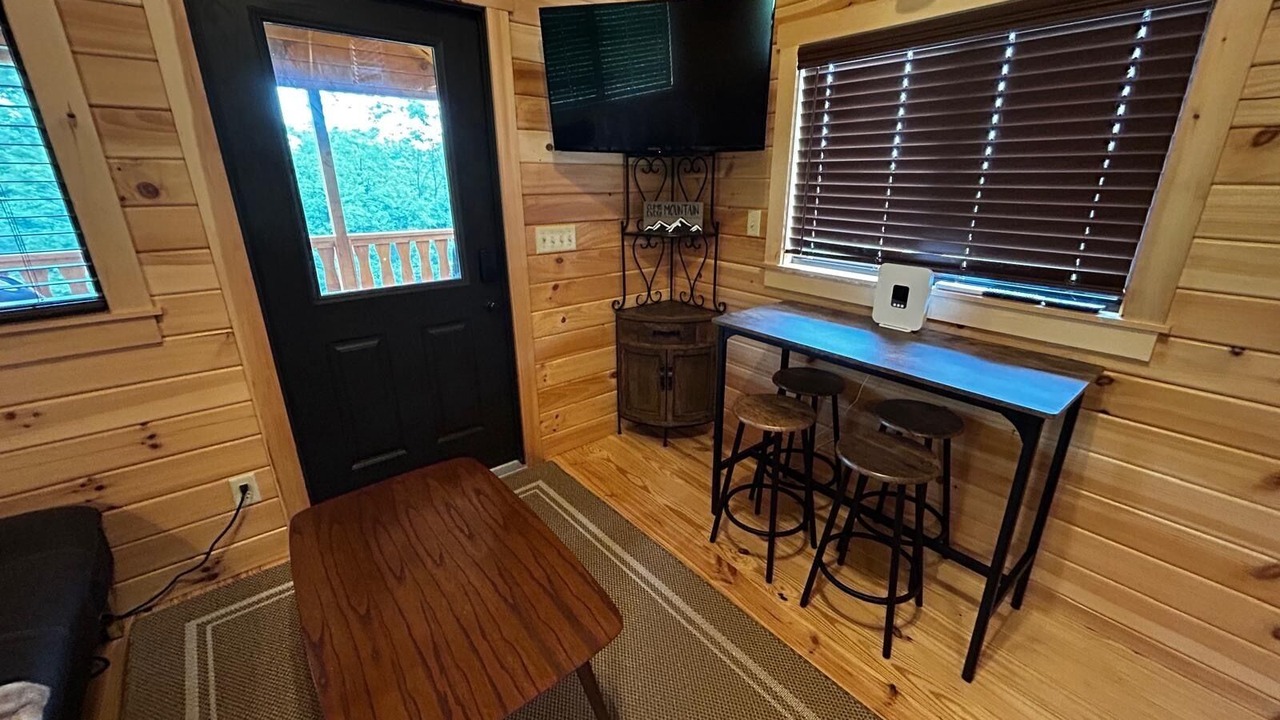 Photo of Livingroom in Old Fields