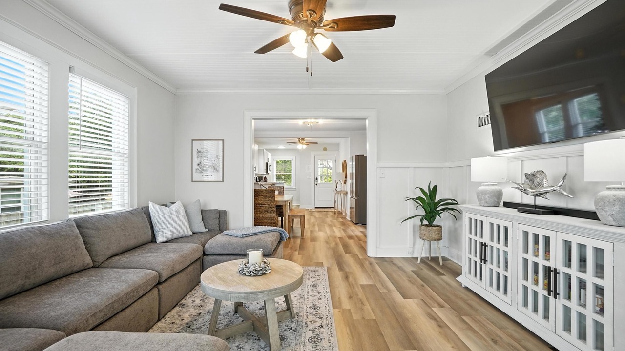 Photo of Livingroom in East Ocean View