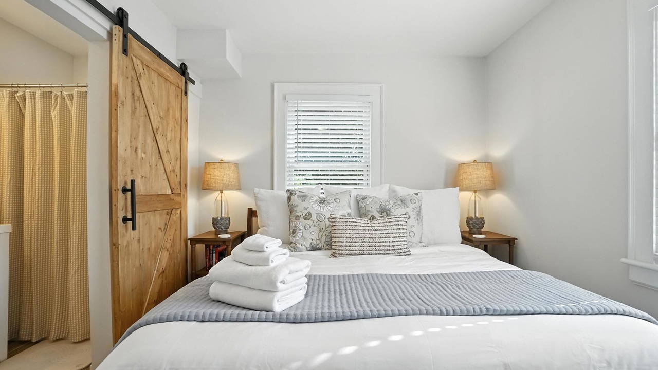 Photo of Bedroom in East Ocean View