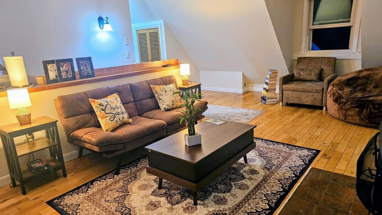 Photo of Livingroom in Hancock