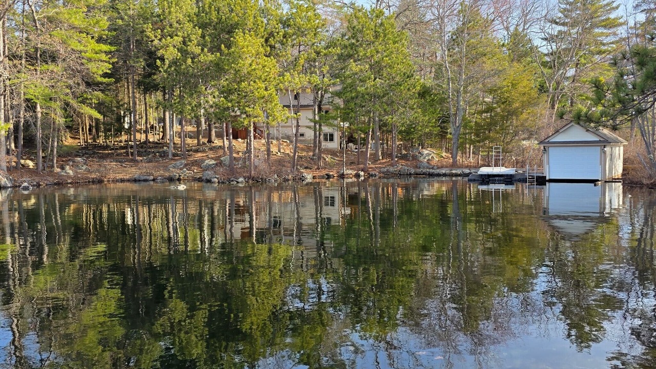 Photo of Others in Meredith