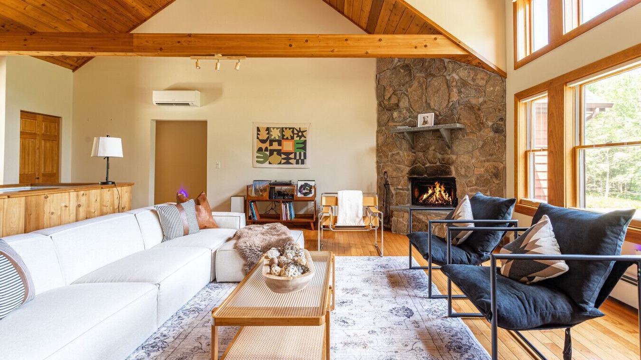 Photo of Livingroom in Roscoe