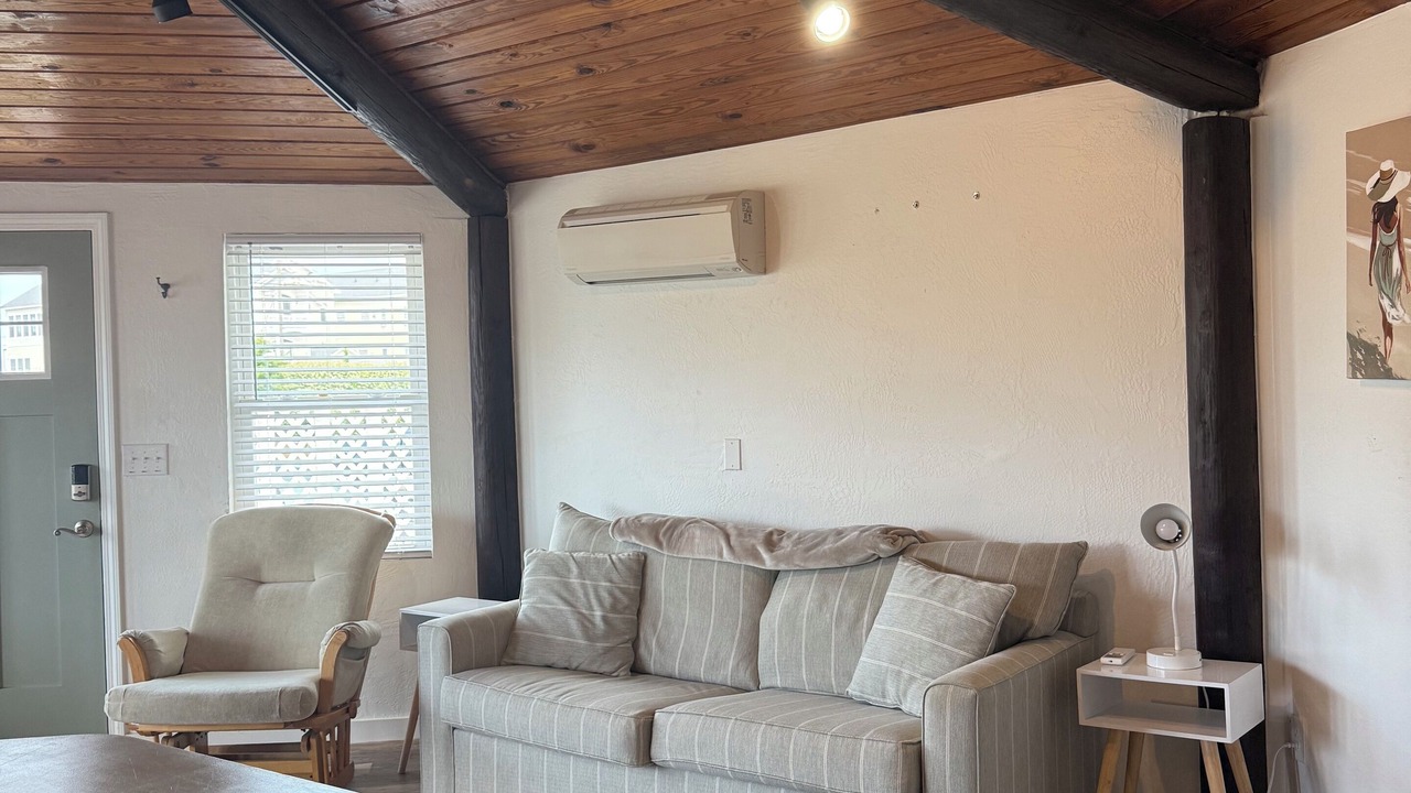 Photo of Livingroom in Kill Devil Hills