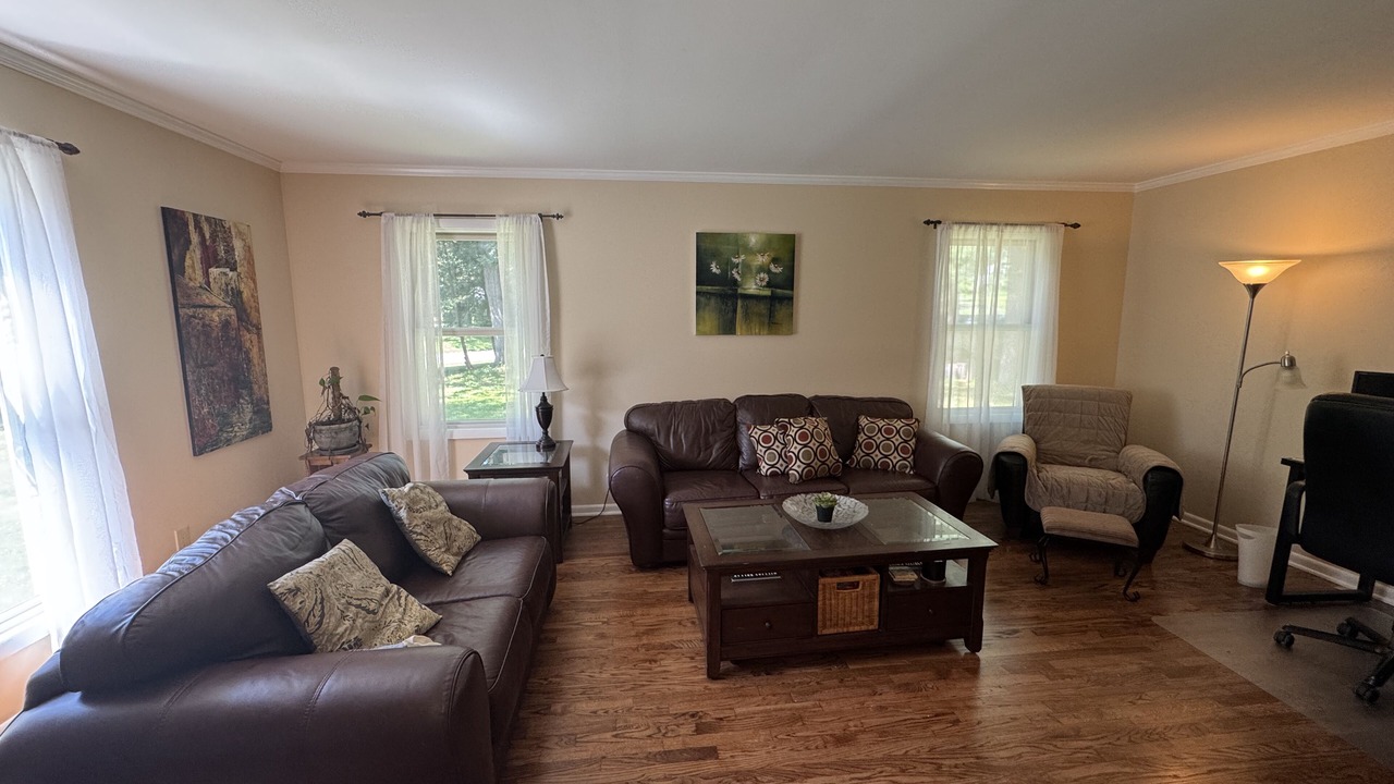 Photo of Livingroom in Clifton Park