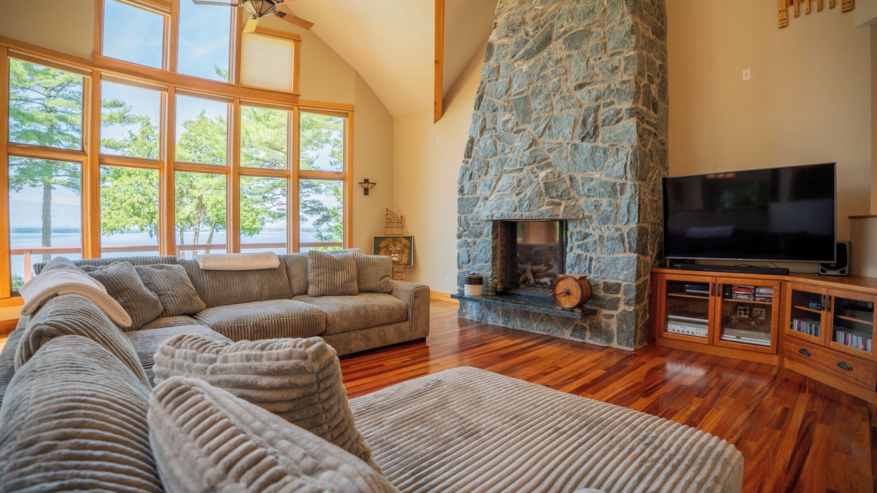 Photo of Livingroom in Chittenden County