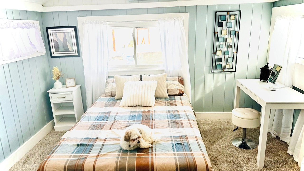 Photo of Bedroom in Crown Point