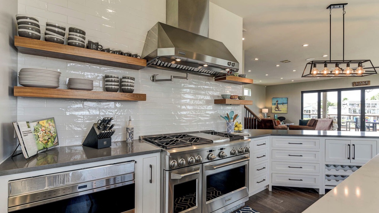 Photo of Kitchen in Clear Lake Shores