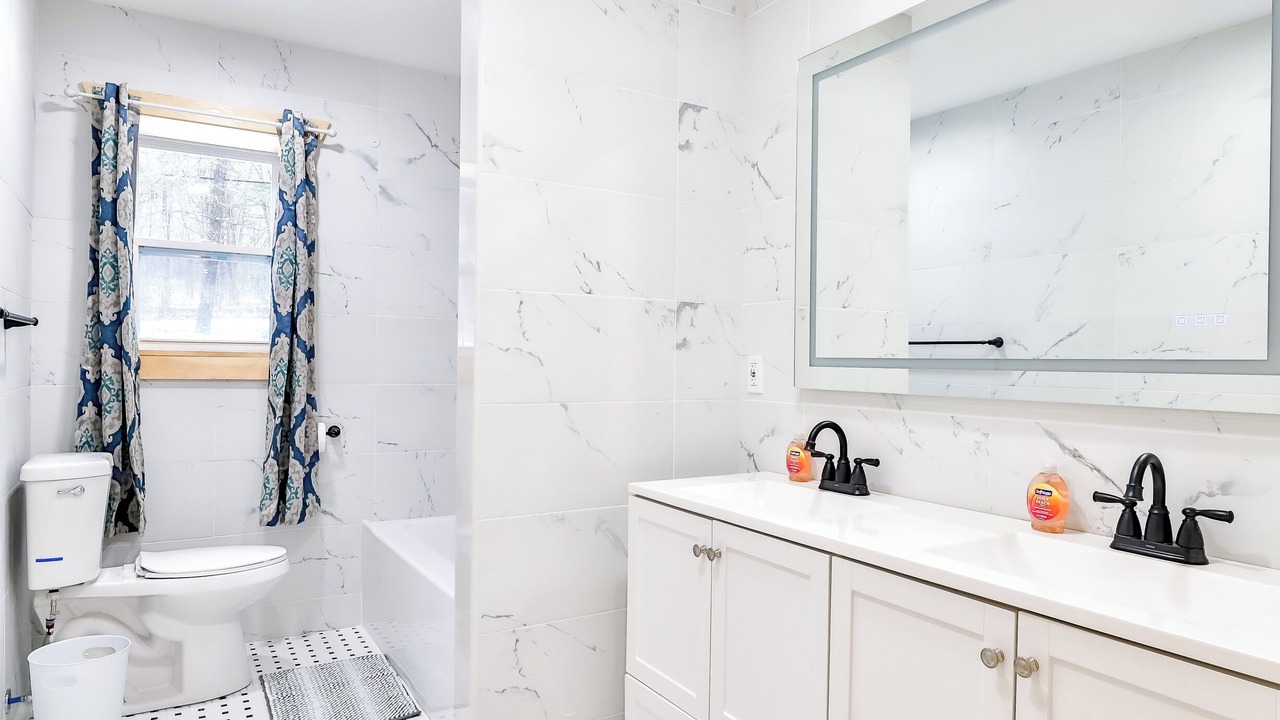Photo of Bathroom in Tannersville