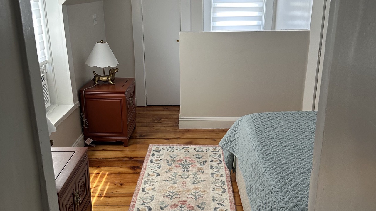 Photo of Bedroom in Salem