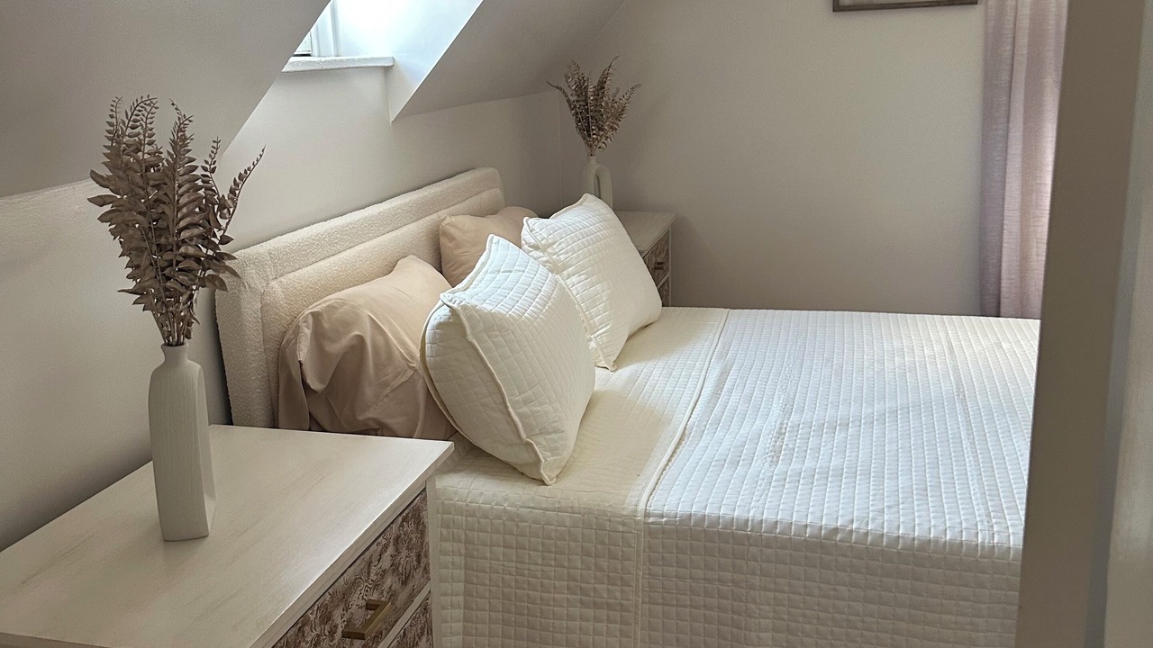 Photo of Bedroom in Salem