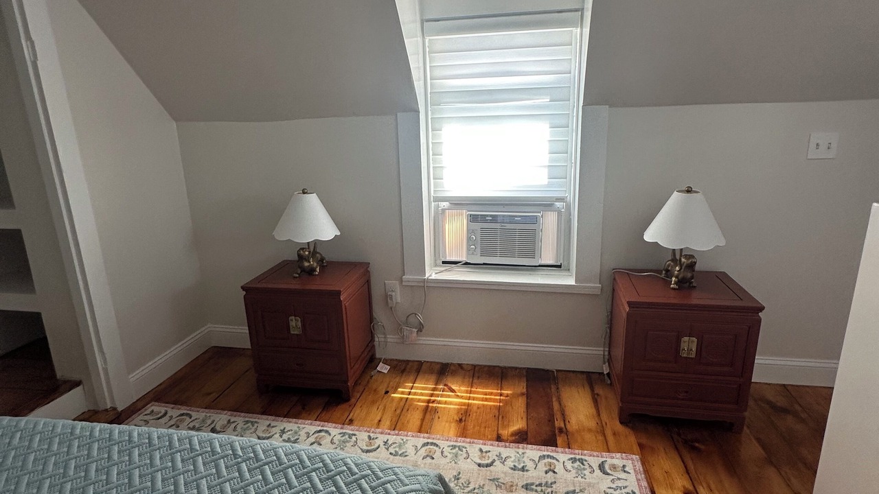 Photo of Bedroom in Salem
