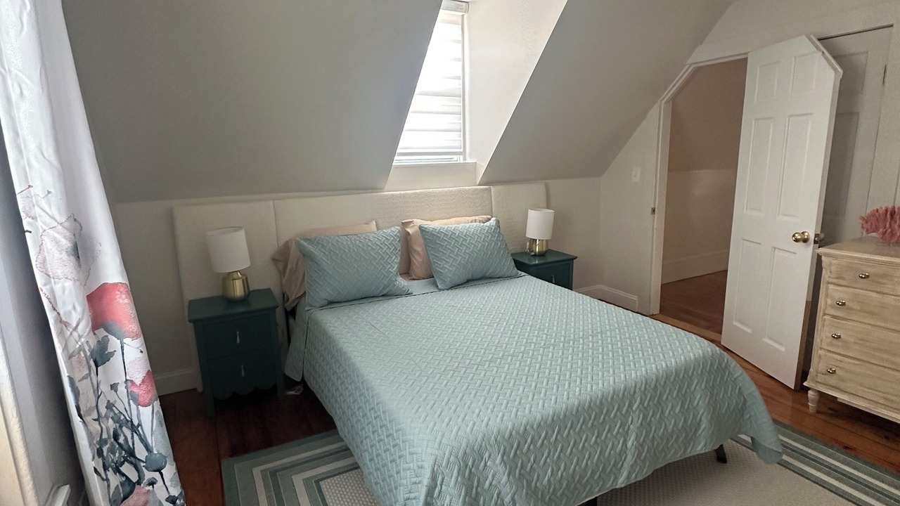 Photo of Bedroom in Salem