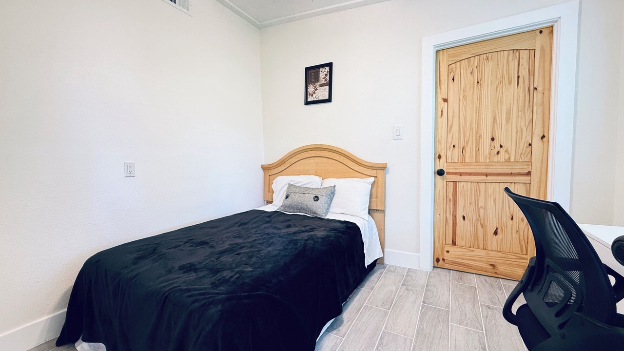 Photo of Bedroom in Dickinson