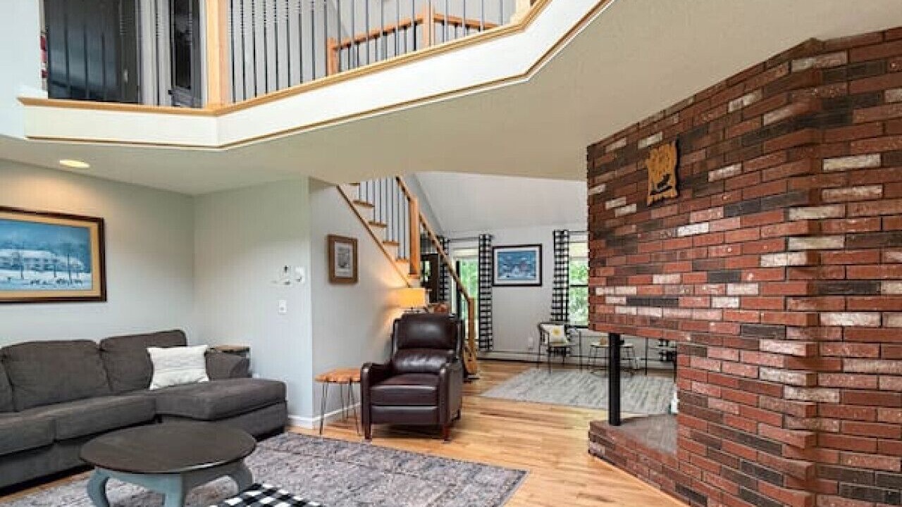 Photo of Livingroom in Birch Hill