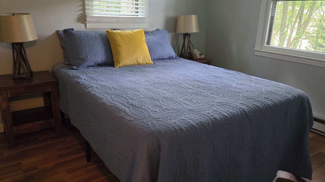 Photo of Bedroom in Friendsville