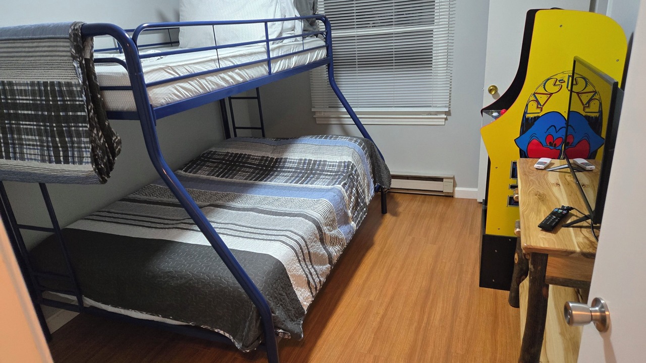 Photo of Bedroom in Friendsville