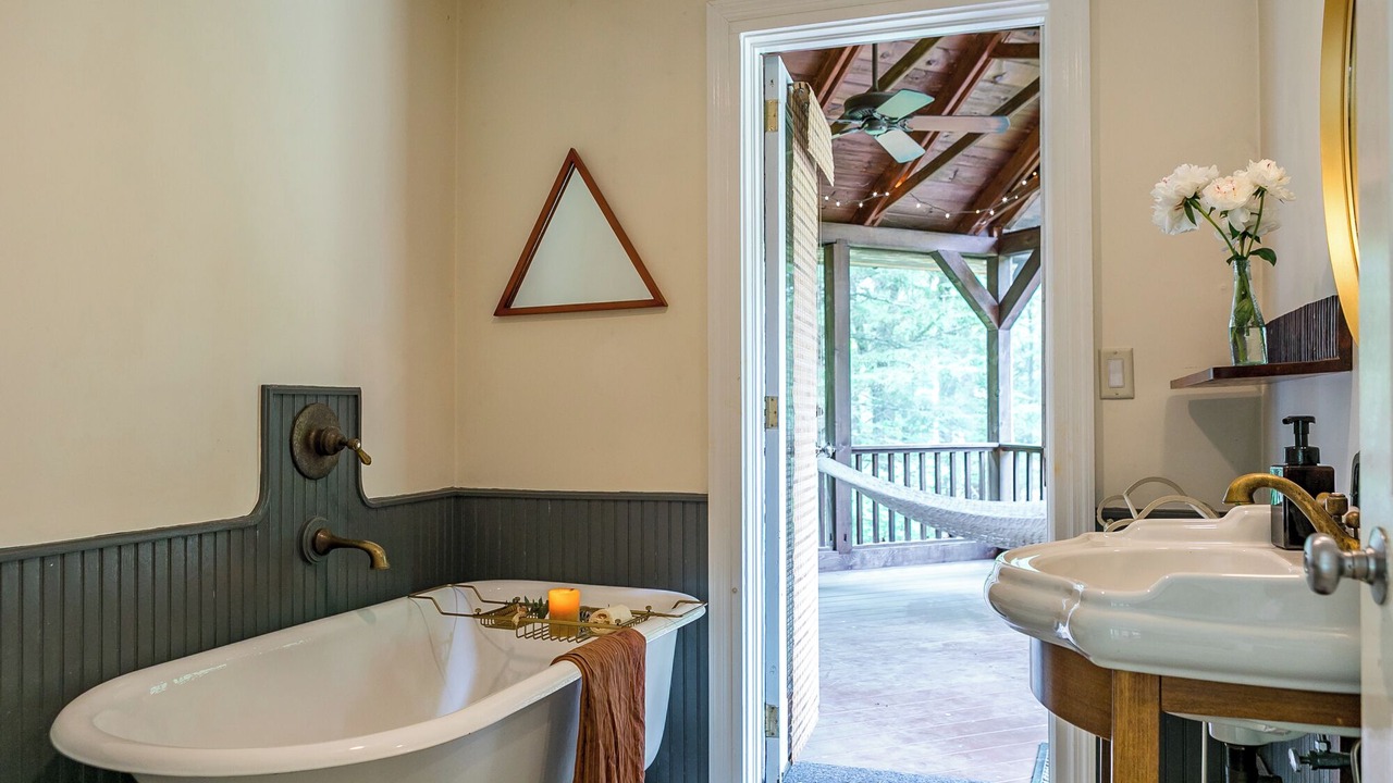 Photo of Bathroom in Willow